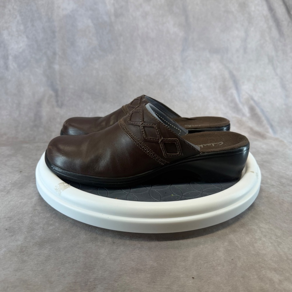 Clarks Clogs Mules Women 7.5M Brown Leather Diamond Stitch Wedge Slip On 80789